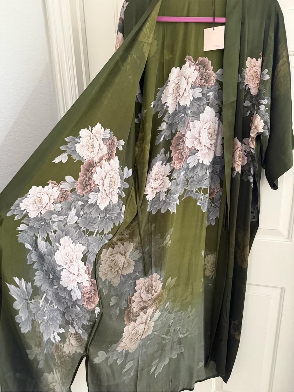 SILK KEINA LONG KIMONO ROBE Green Peonies NWT - Picture 9 of 12